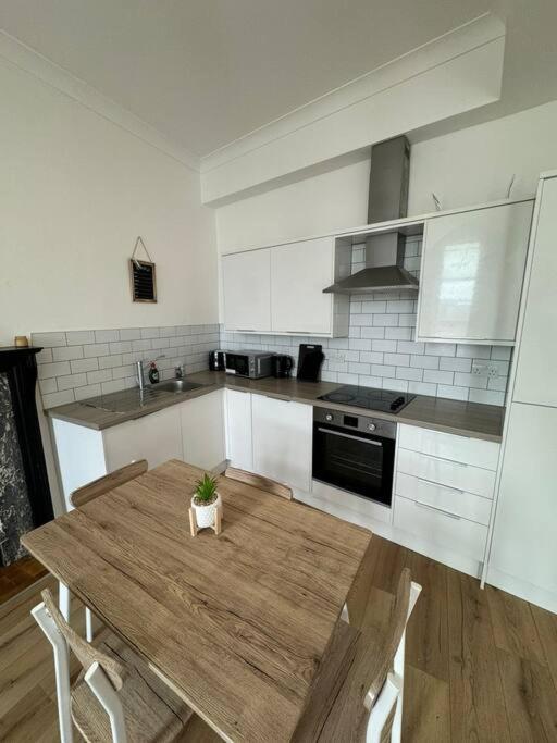 Spacious Flat In Sheffield City Center Gs304 Exterior photo